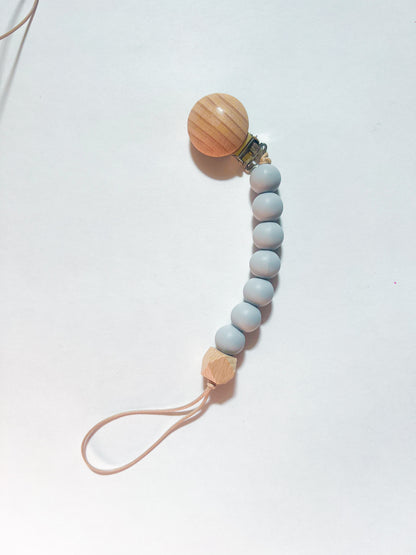 Sarai Pacifier Clip